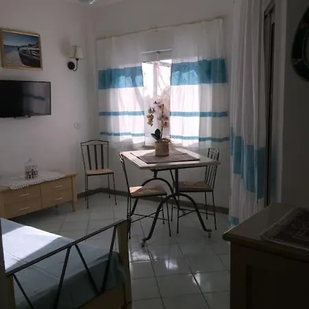 בית נופש La Casa Di Alberto איזולה רוסה
